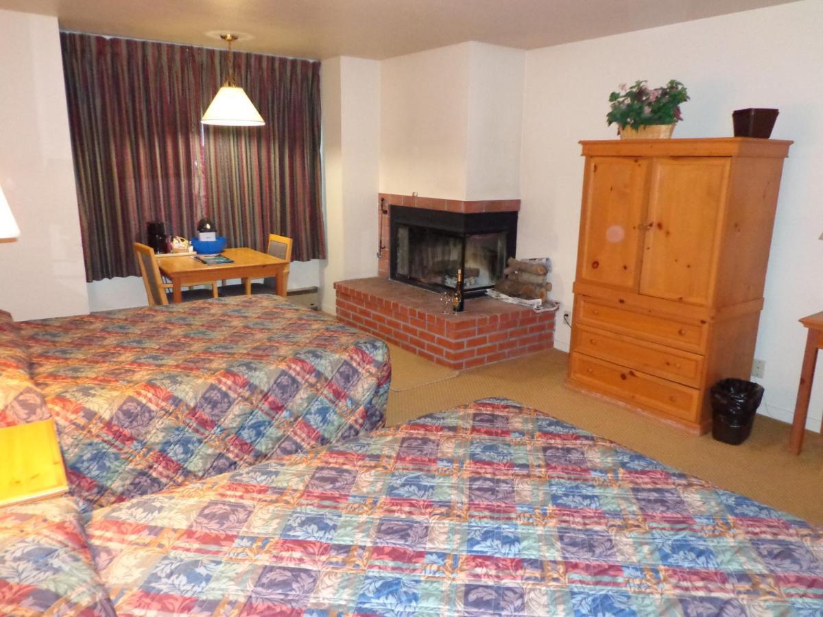Pacific Gardens Inn Pacific Grove Eksteriør billede